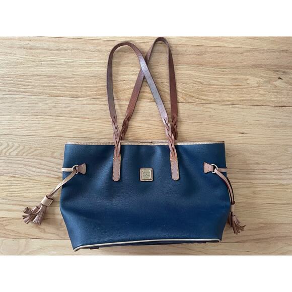 Dooney & Bourke Shoulder bag - Picture 1 of 7